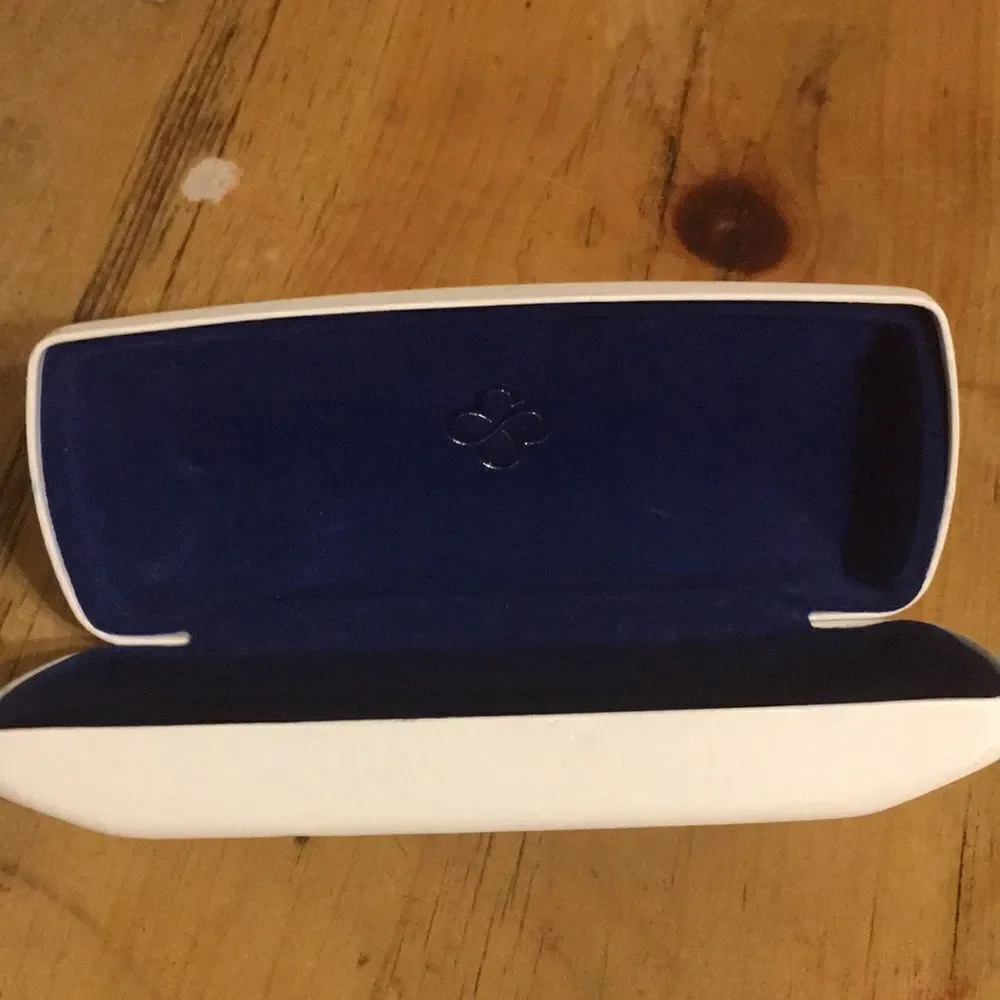 Marie Claire glasses/sunglasses case